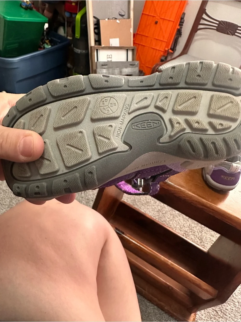 Toddler girl outdoor keen shoes